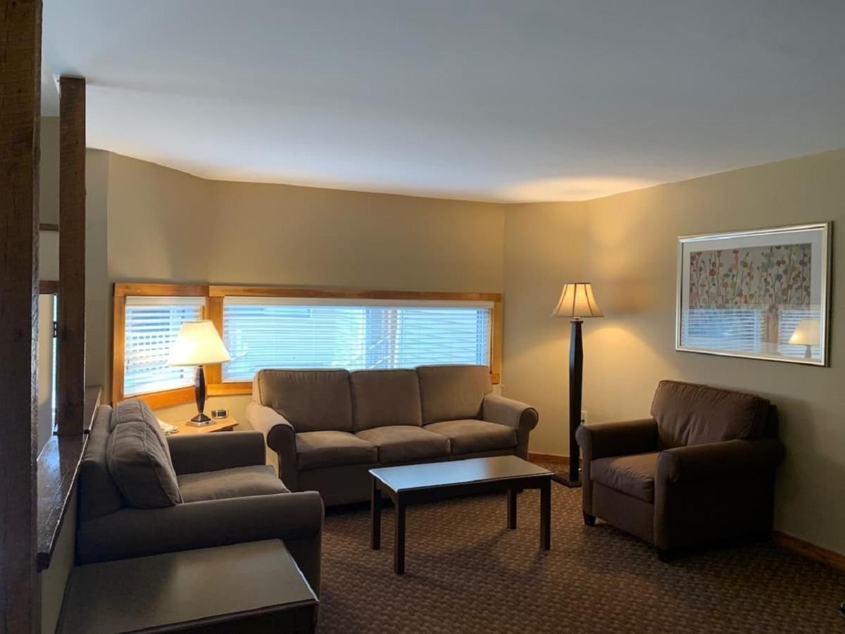 Pocono Hotel 3*