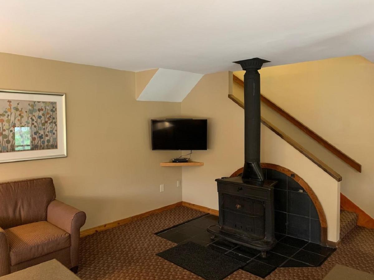 Pocono Hotel 3*