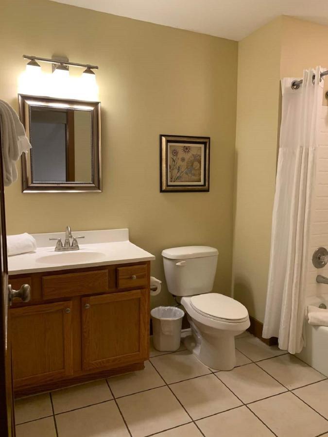 Pocono Hotel 3*